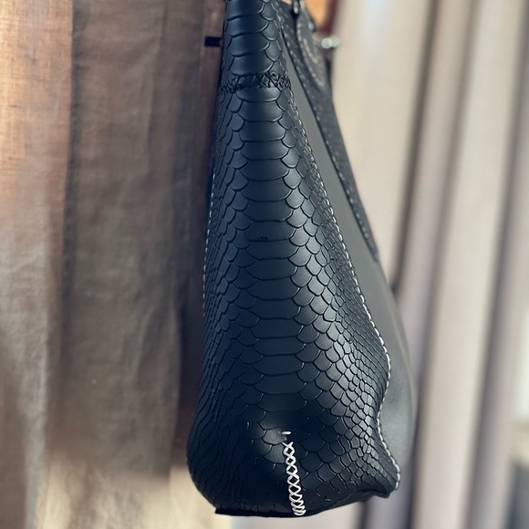 Handmade Gray and Black Leather Tote Bag 💼 - Picture 2 of 15